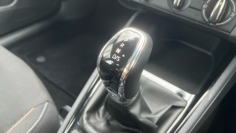 Skoda Kamiq 1.0 TSI 110 SE 5dr DSG Petrol Hatchback